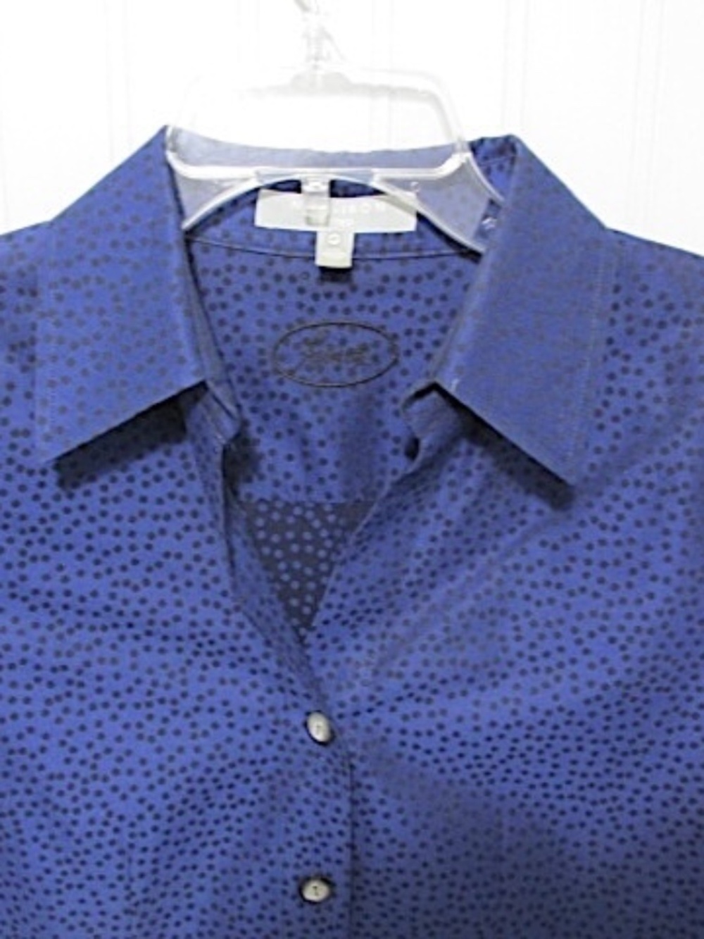Foxcroft Non-Iron Blue Patterned Fitted Cotton Blouse, Size 4P - Picture 2 of 7